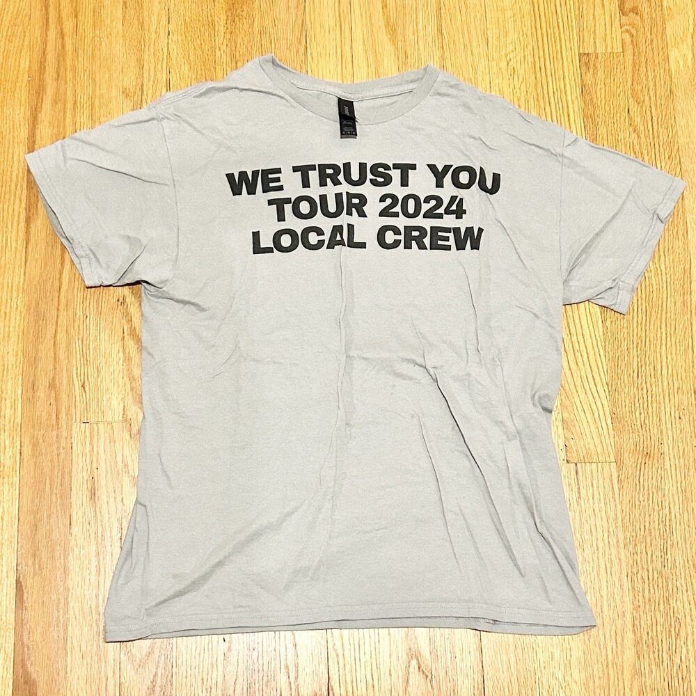 Future Metro Boomin Men’s Size XL 2024 We Trust You Tour Local Crew Grey T-Shirt